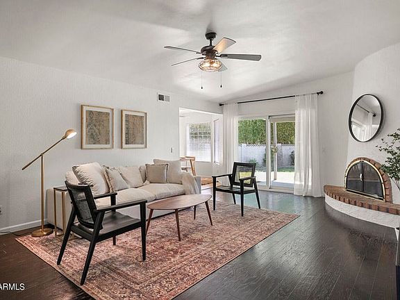 5th image of 3915 E Larkspur Dr