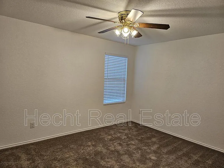 5911 Coahulia Rdg — Photo 29
