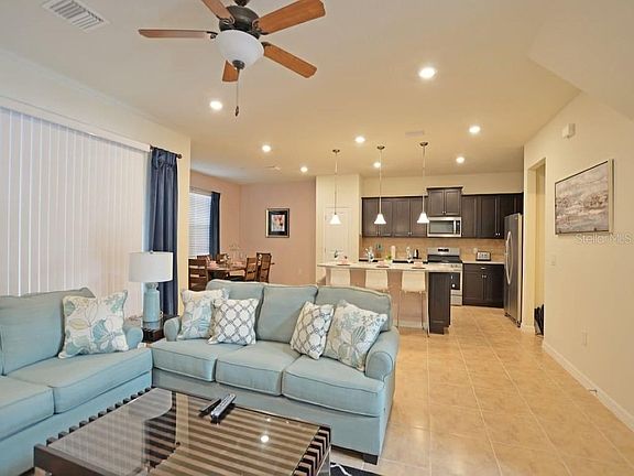 3rd image of 5433 Misty Oak Cir