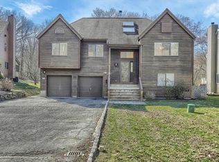 284 Watch Hill Rd, Cortlandt Manor, NY 10567