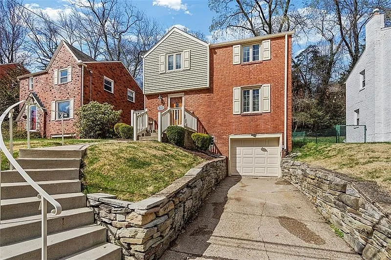 9 Earlswood Ave photo 1