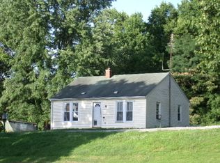 46 Bassett Rd, Elizabethtown, IL 62931