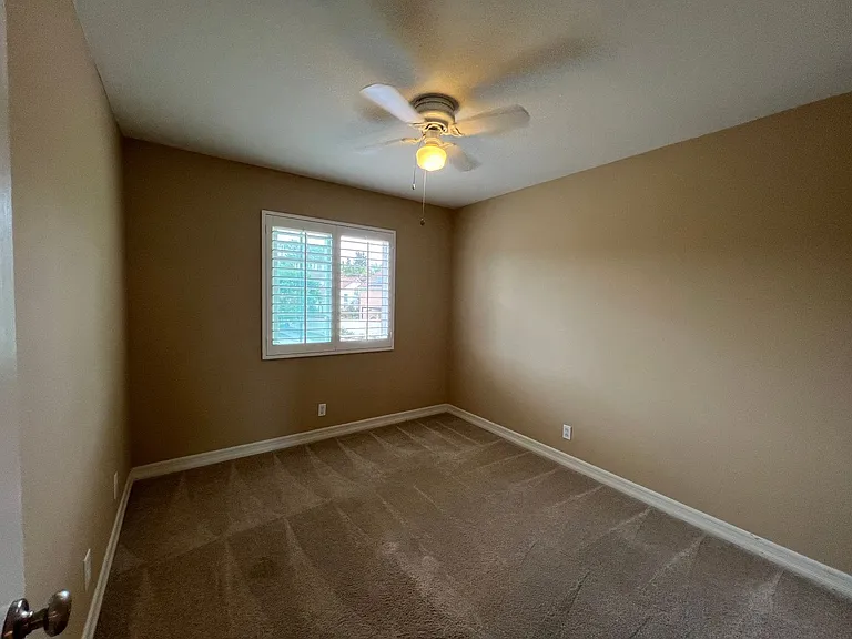 2540 San Saba St — Photo 12