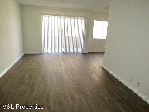 5th image of 1408 Brockton Ave APT 9