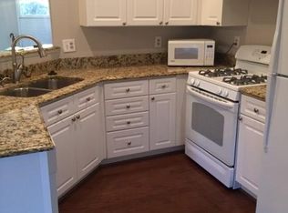 12033 Edgemere Cir, Reston, VA 20190