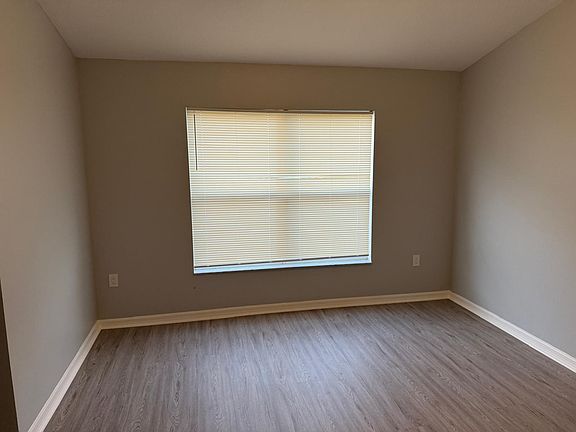 5th image of 9832 Carlsdale Dr