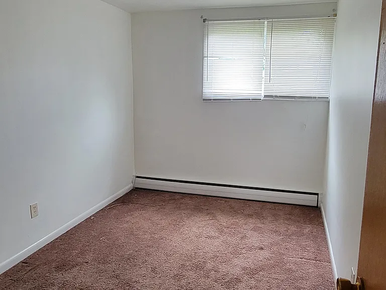 373 Shady Ln #2 — Photo 7