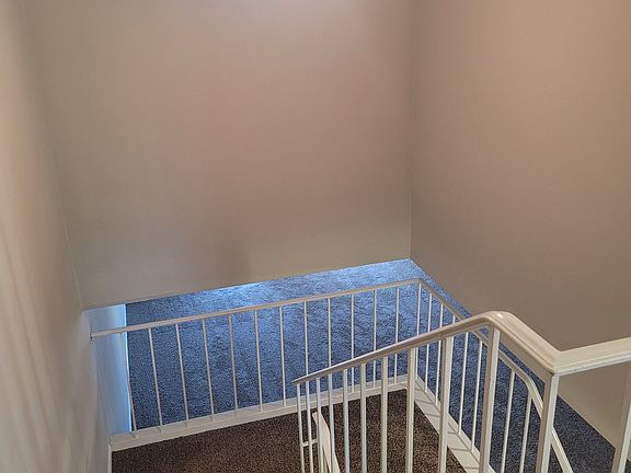 5th image of 325 Highland Ave