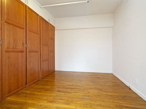 3rd image of 111 E 12th St APT 6F