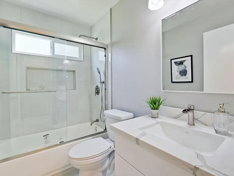 2258 Almaden Rd #B — Photo 31
