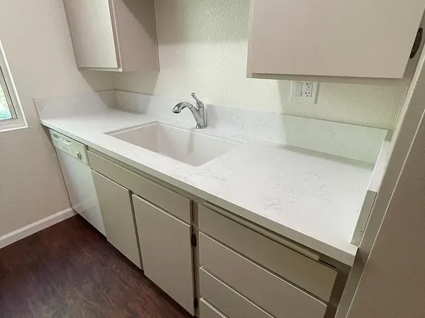 1661 Neil Armstrong St APT 207, Montebello, CA 90640
