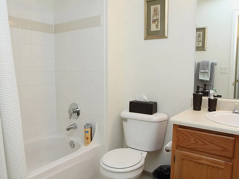Full Bathrooms