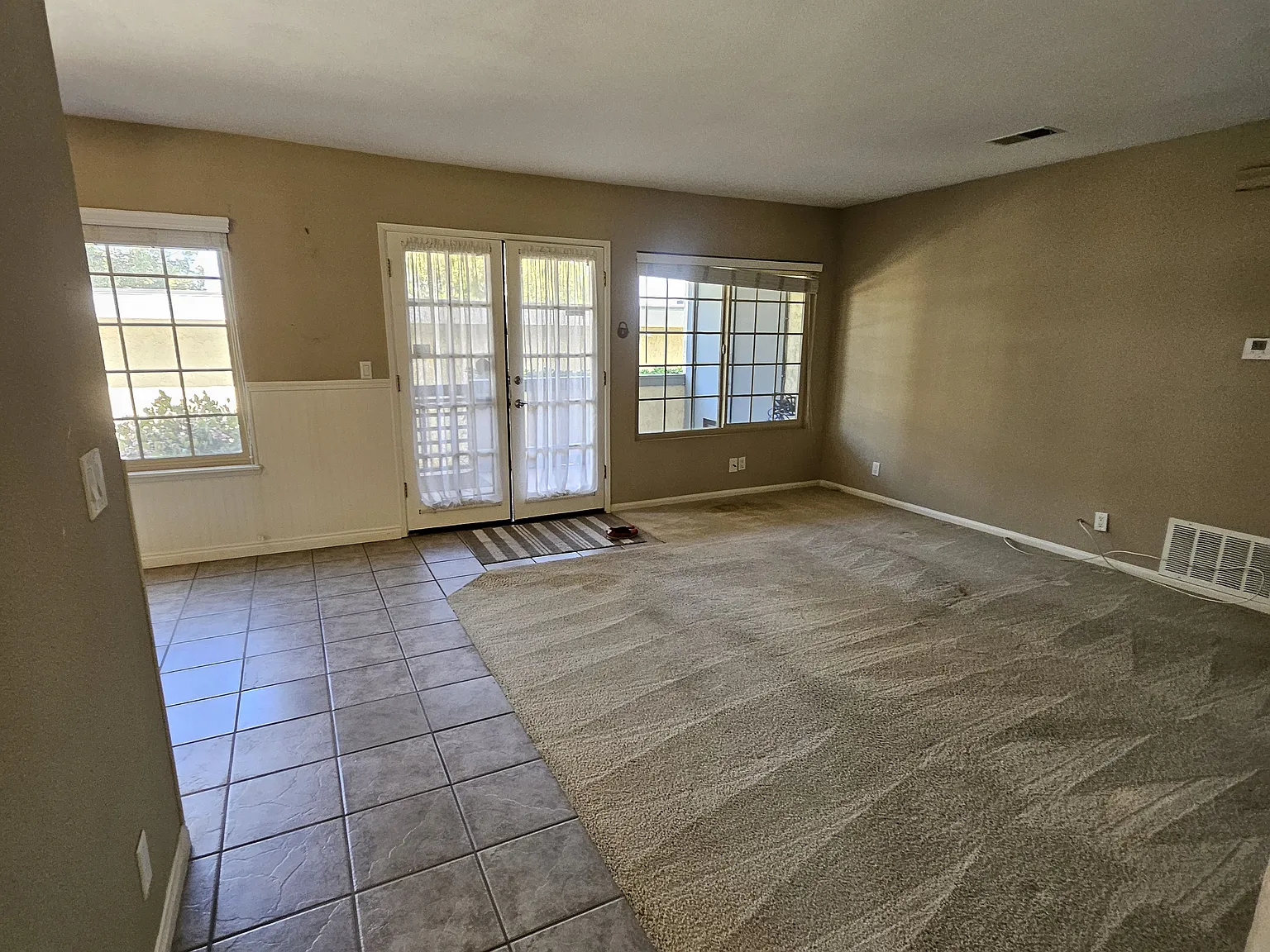 2 bed, 970 sqft, $2,895 — Photo 2