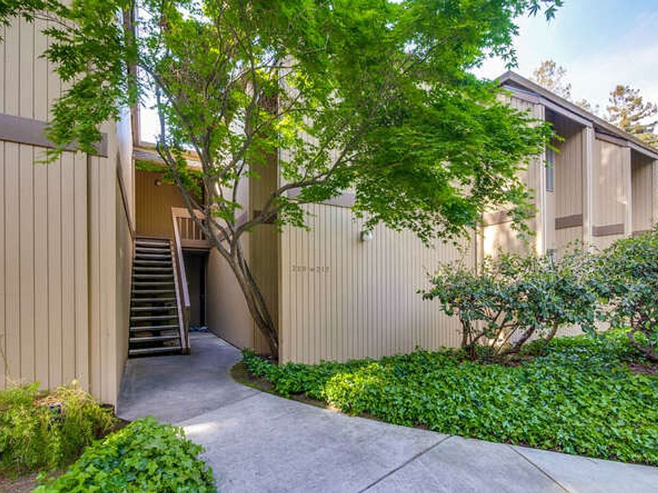 1st image of 505 Cypress Point Dr Unit 212