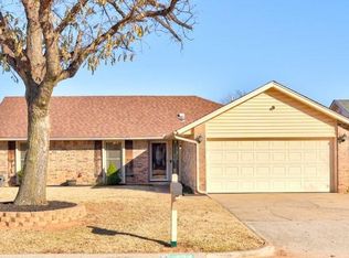 624 Westview Dr, Yukon, OK 73099