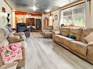 1142 Maxwell Rd, Belvidere, TN 37306