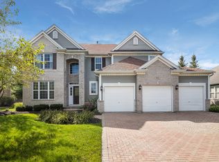 662 Kelley Dr, North Aurora, IL 60542
