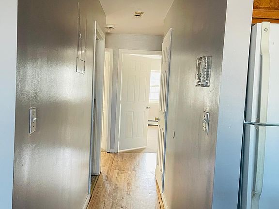 3rd image of 10728 157th St Floor 3