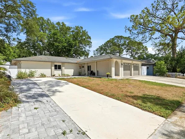 8331 W POCAHONTAS AVENUE, TAMPA, FL 33615