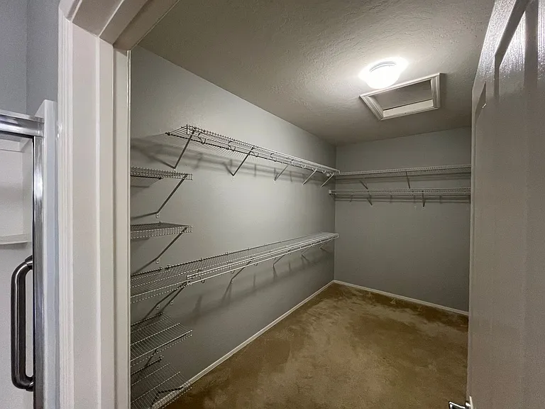 2266 Jada Dr — Photo 4
