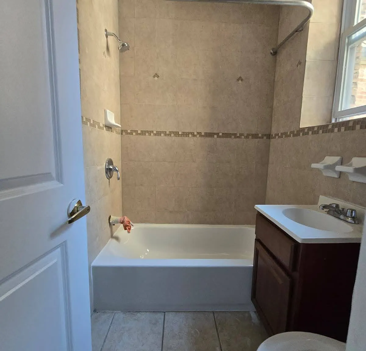 1 bed, $1,725 — Photo 4