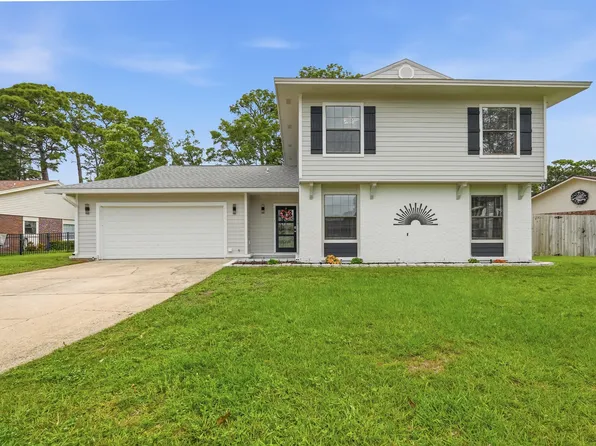 25 Lake Lorraine Cir, Shalimar, FL 32579