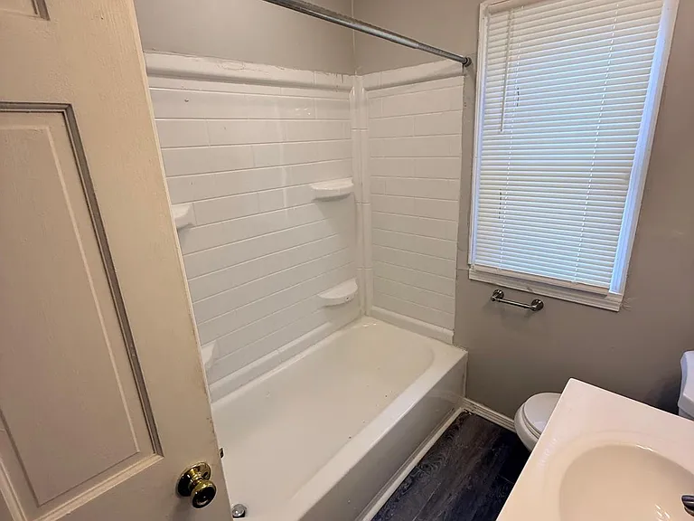 6148 Laura Ave — Photo 27