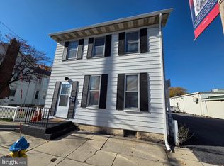 23 N Baltimore Ave, Mount Holly Springs, PA 17065