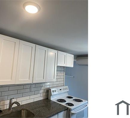 2nd image of 4941 Wayne Ave #3