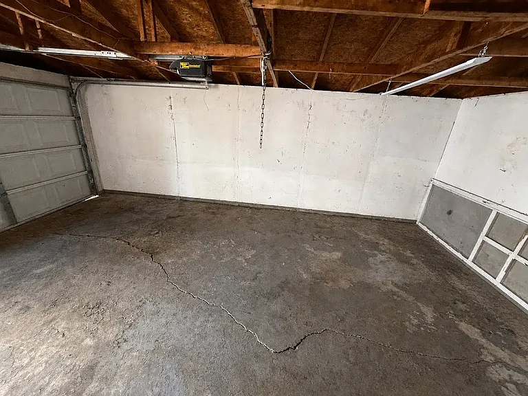 314 E McClure Ave — Photo 12