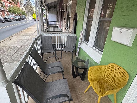 4th image of 816 Schuylkill Ave