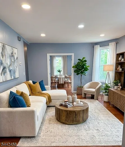 239 S Clinton St #1 Photo 1
