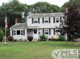5 County Seat St, Hyannis, MA 02601