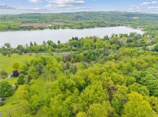 4199 Apulia Rd, Jamesville, NY 13078