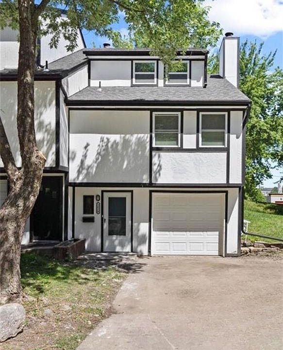 1st image of 2824 Eaton St