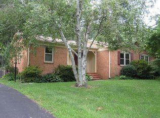 101 Thomas Cir, Farmville, VA 23901