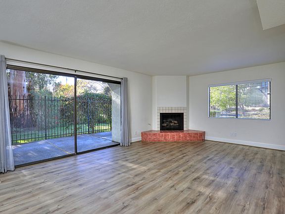 3rd image of 527 W Pueblo St APT 1