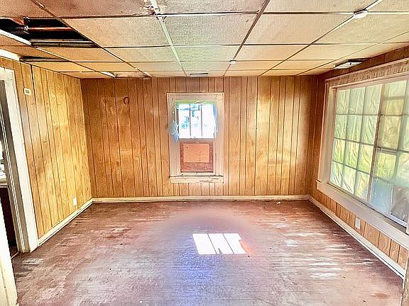 2nd image of 114 South Ave