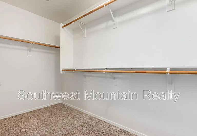 1140 W Oak Tree Ln — Photo 23