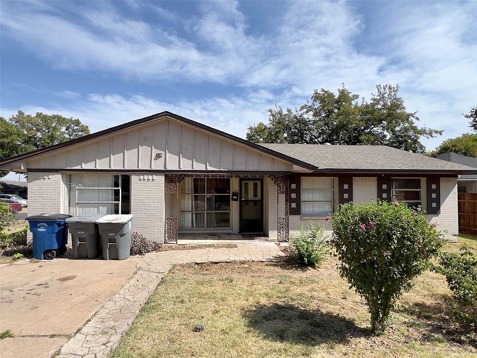 1st image of 943 Deerwood Dr