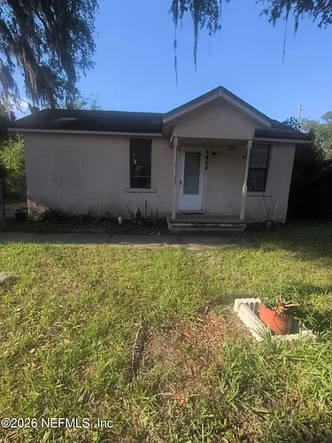 1454 Winthrop St Photo 1