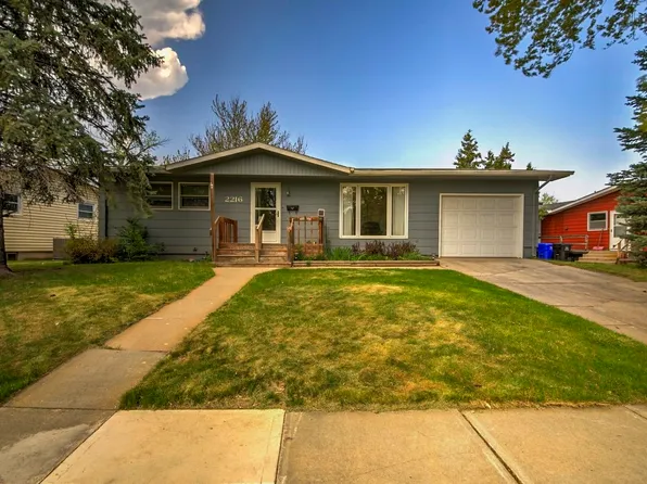 2216 Janet St, Rapid City, SD 57702