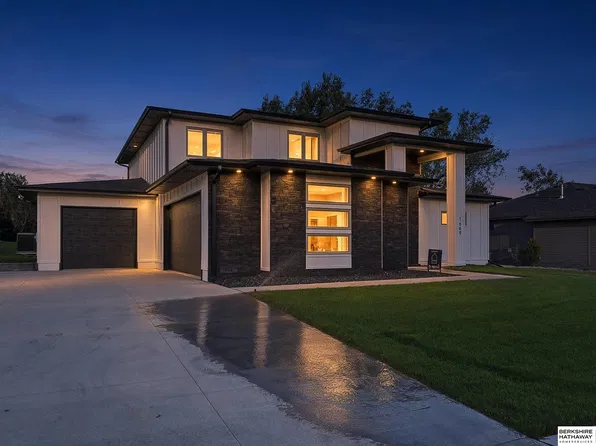 1649 E Ridge Way, Ashland, NE 68003