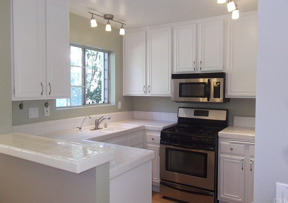 1st image of 2800 Plaza Del Amo Unit 61
