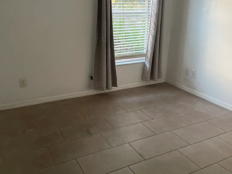 9100 Lake Lotta Cir — Photo 11