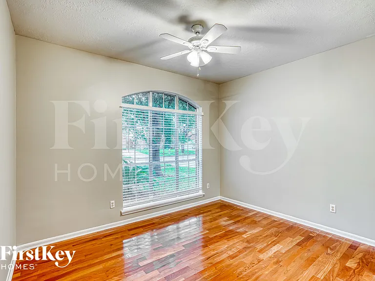 12831 Pheasant Lake Ct — Photo 5