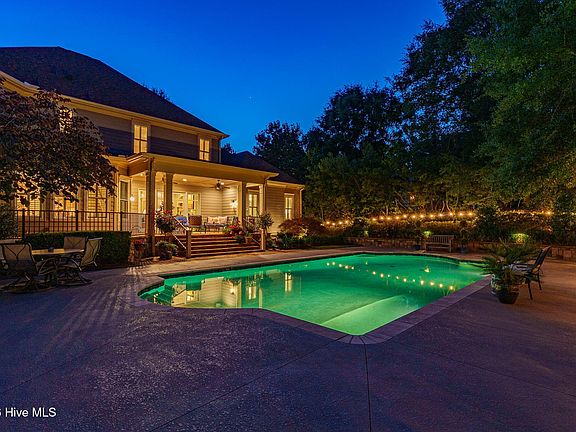 2nd image of 601 Creekwind Court