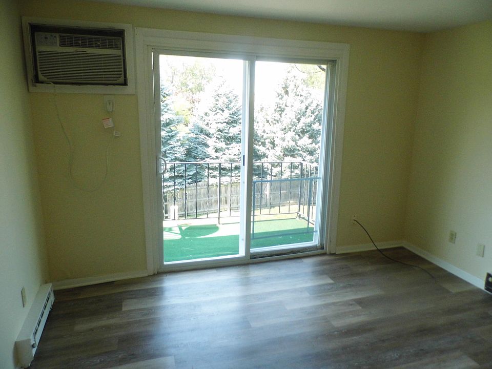 156 Robert Dr North Tonawanda NY Zillow