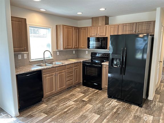 2nd image of 507 131st Street E #21