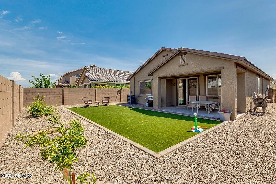 3 bed, 1501 sqft, $2,100 — Photo 4